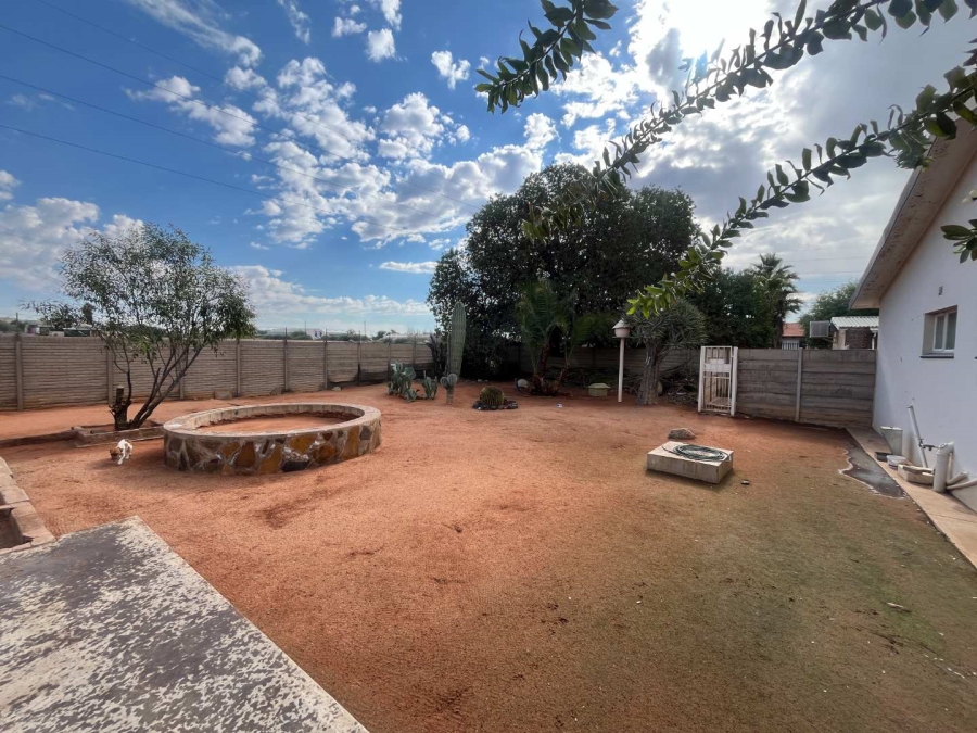 3 Bedroom Property for Sale in Flora Park Northern Cape